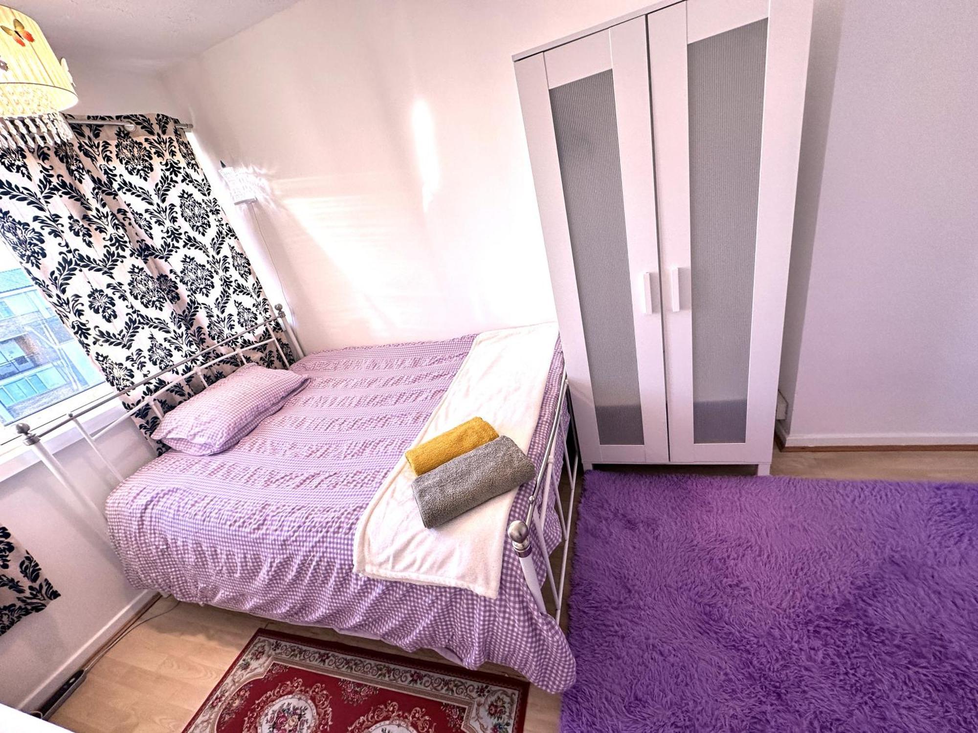 Excellent Double Rooms In Cheap Rate Around Central Лондон Екстер'єр фото