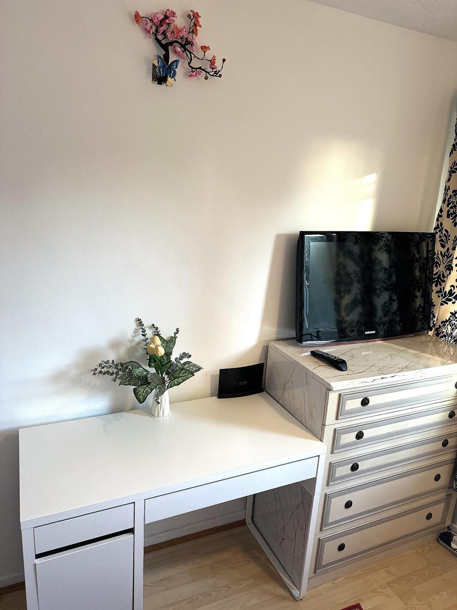 Excellent Double Rooms In Cheap Rate Around Central Лондон Екстер'єр фото
